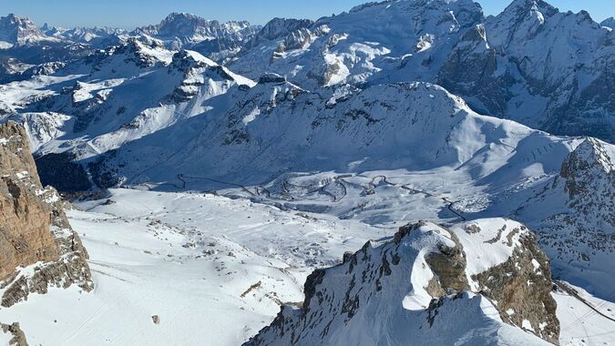 Scenic Passo Pordoi: A Gateway to Breathtaking Dolomite Views