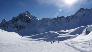 Ski safari verso il suggestivo ghiacciaio della Marmolada