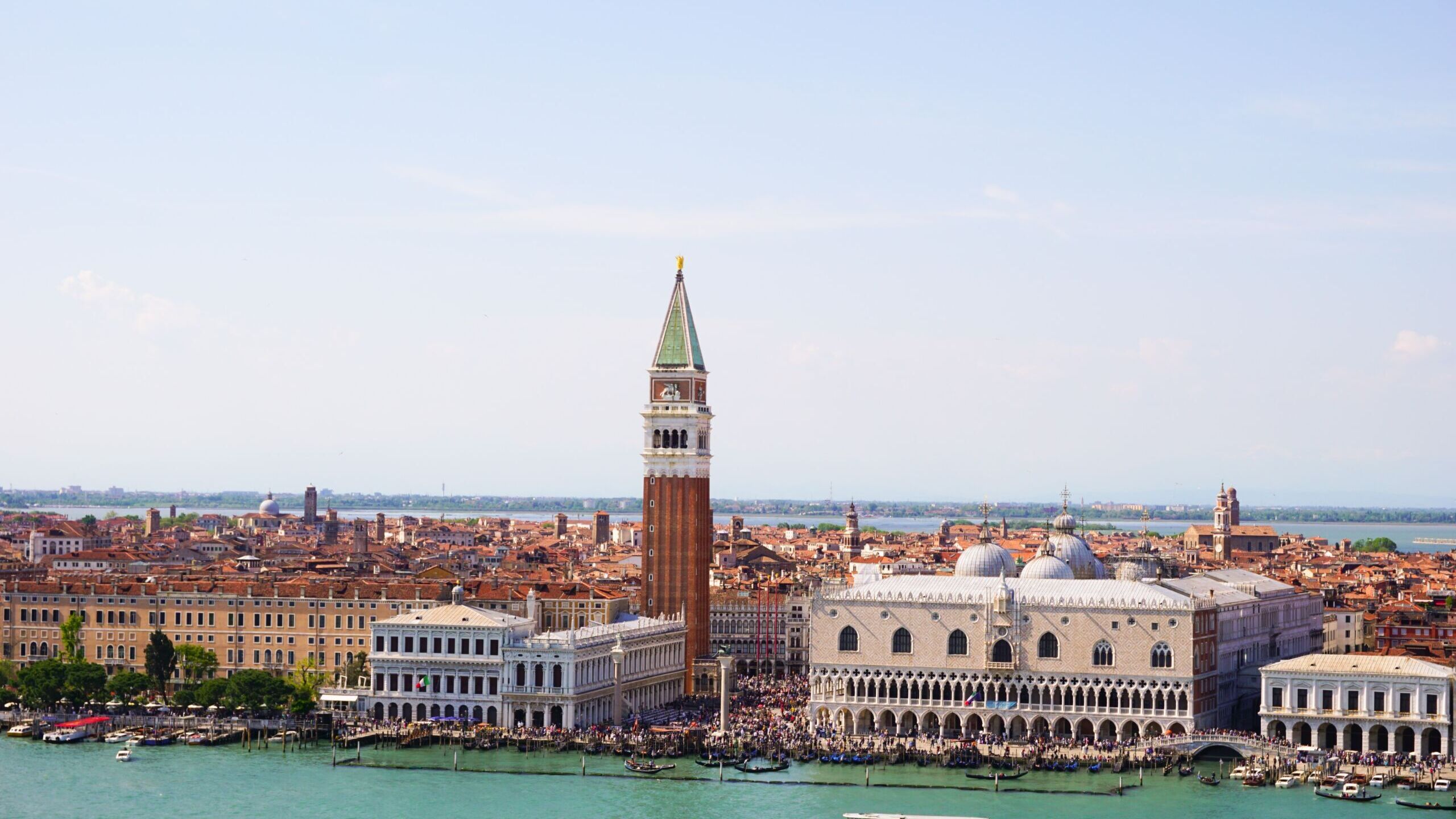 Visita la romantica Venezia