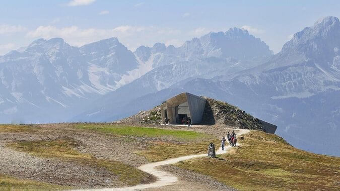 Messner mountain museum pustertal pladecorones dolomites