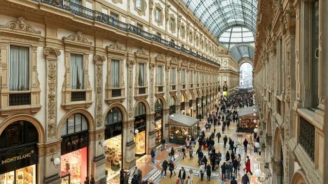 Milano galleria vittorio emanuele italy