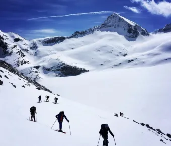 Group of skiers in Brenta Dolomites Ski Safari from Madonna di Campiglio