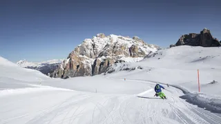 Skier on a Dolomites slope, Lagazuoi, Italy Alps, ph Nicola Grigis