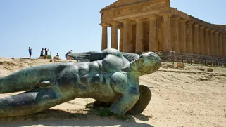 Valli dei templi agrigento sicily italy unesco photo by meizhi lang unsplash