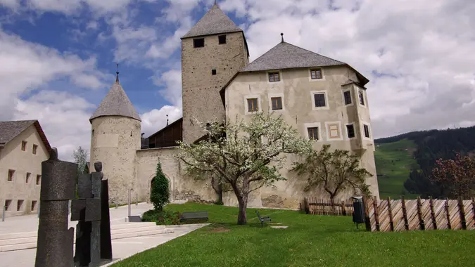 Il Museum Ladin permette di immergersi nella storia e cultura del popolo ladina delle Dolomti