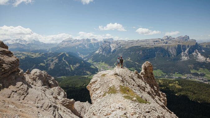 Overview of Alta Badia, the Sella group and the Puez-Odle Nature Park