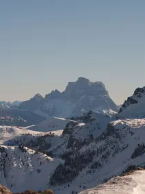 Panorama invernale sul Monte Pelmo