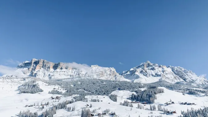 Paesaggio innevato in Alta Badia