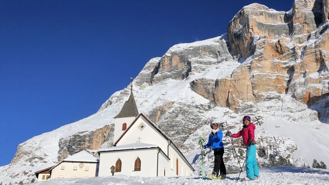 Skiing in Alta Badia on the slopes of Sas dla Crusc