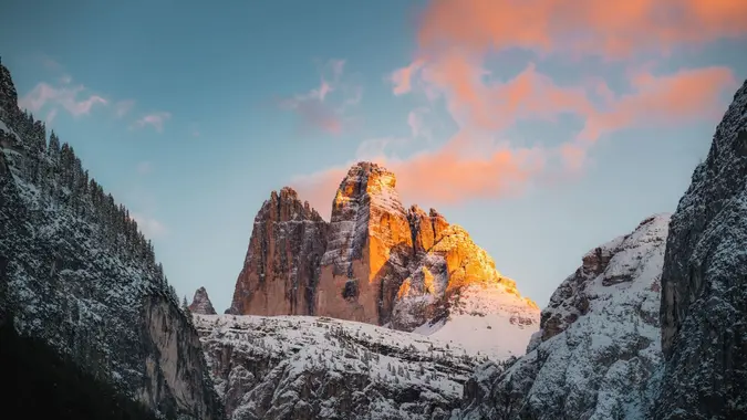 The unmistakable peaks of the Tre Cime di Lavaredo