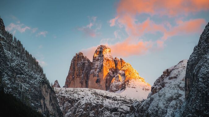 The unmistakable peaks of the Tre Cime di Lavaredo